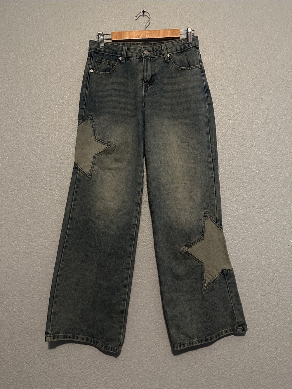 Cali 1850 Star Patch Embroidered Wide Leg Jeans - Picture 2 of 6